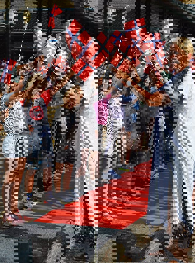 236994845 4755652654457497 1608546863927522034 N