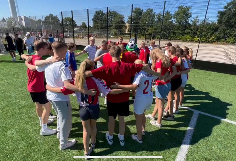 315958003 501009268648215 4386589548349882236 N